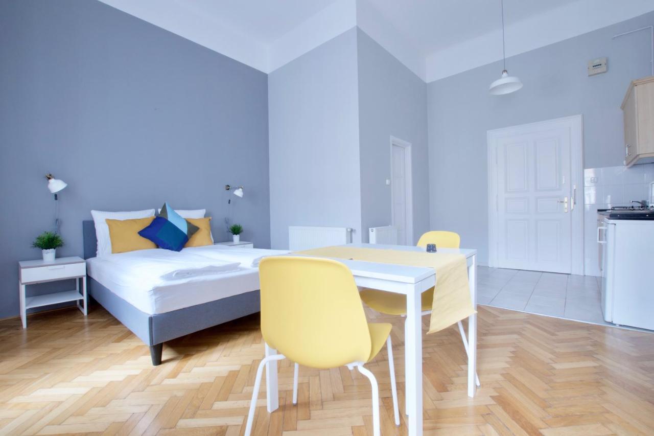 Budget Apartment By Hi5 - Palace Quarter Budapest Exterior foto