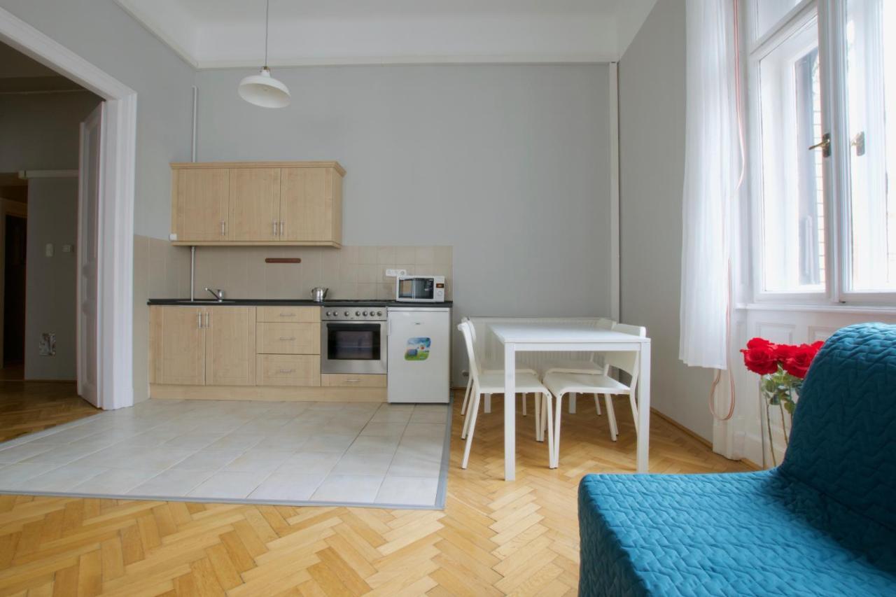 Budget Apartment By Hi5 - Palace Quarter Budapest Exterior foto